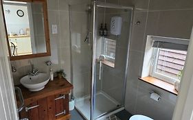 Birch Cottage With Private Wood Fire Hot Tub